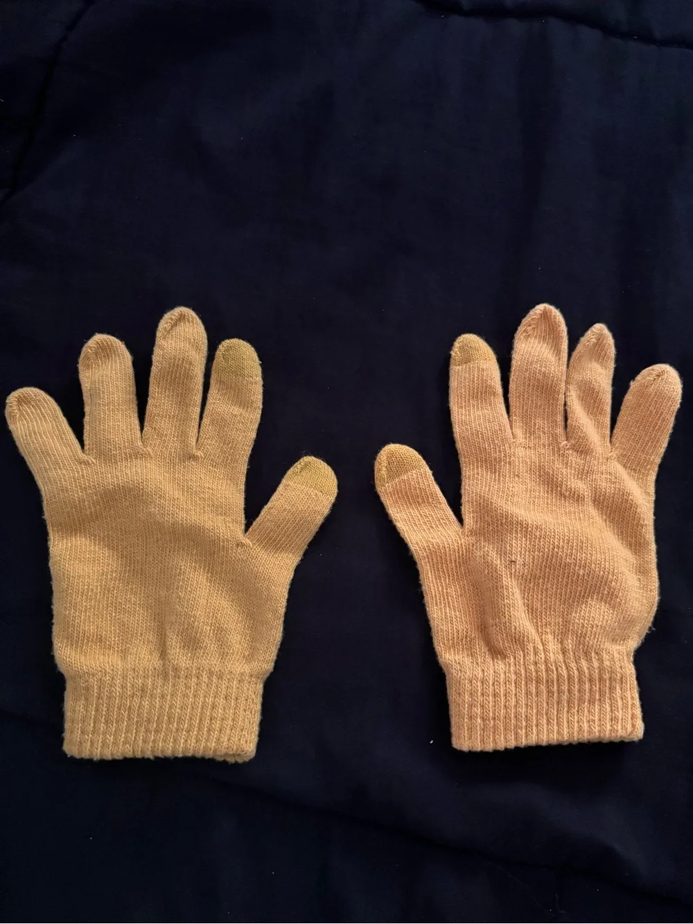 Wild Fable Women’s Knit Gloves in Orange and Yellow